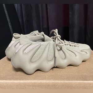 Yeezy 450 brown, mens 8
